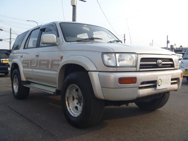 ハイラックスサーフ ＳＳＲ－Ｘ　ワイド　４ＷＤ　マニュアル５速　ディーゼルターボ　サンルーフ（3枚目）