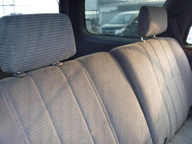 ハイラックスサーフ ＳＳＲ－Ｘ　ワイド　４ＷＤ　マニュアル５速　ディーゼルターボ　サンルーフ（14枚目）