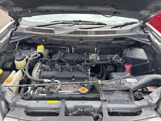 エクストレイル Ｘ　４ＷＤ　ＥＴＣ　バックカメラ　アルミホイール　キーレスエントリー　電動格納ミラー　ＡＴ　衝突安全ボディ　ＡＢＳ　エアコン　パワーステアリング　パワーウィンドウ　夏冬タイヤホイール付（17枚目）