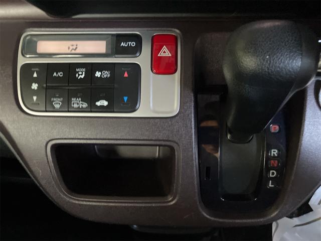 Ｎ－ＯＮＥ プレミアム　４ＷＤ　ＥＴＣ　バックカメラ　ナビ　ＴＶ　オートライト　ＨＩＤ　スマートキー　アイドリングストップ　ベンチシート　ＣＶＴ　盗難防止システム　ＡＢＳ　ＵＳＢ　夏冬タイヤホイール付（5枚目）