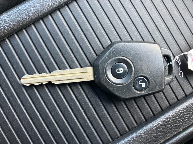 インプレッサスポーツ ２．０ｉアイサイト　４ＷＤ　ＥＴＣ　バックカメラ　オートクルーズコントロール　レーンアシスト　衝突被害軽減システム　アルミホイール　オートライト　キーレスエントリー　アイドリングストップ　夏冬タイヤホイール付（19枚目）