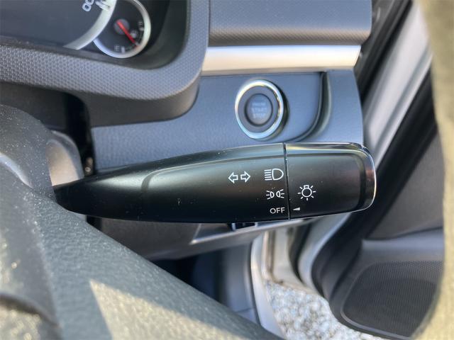 スイフト XG 4WD ワンオーナー ETC ナビ スマートキー 電動格納ミラー CVT 盗難防止システム 衝突安全ボディ ABS エアコン パワーステアリング パワーウィンドウ 夏冬タイヤホイール付(10枚目)