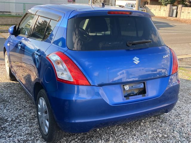 スイフト XG 4WD ETC メモリーナビ ワンセグTV スマートキー 電動格納ミラー シートヒーター CVT 盗難防止システム 衝突安全ボディ 記録簿 ABS 運転席エアバッグ 夏冬タイヤホイール付(17枚目)