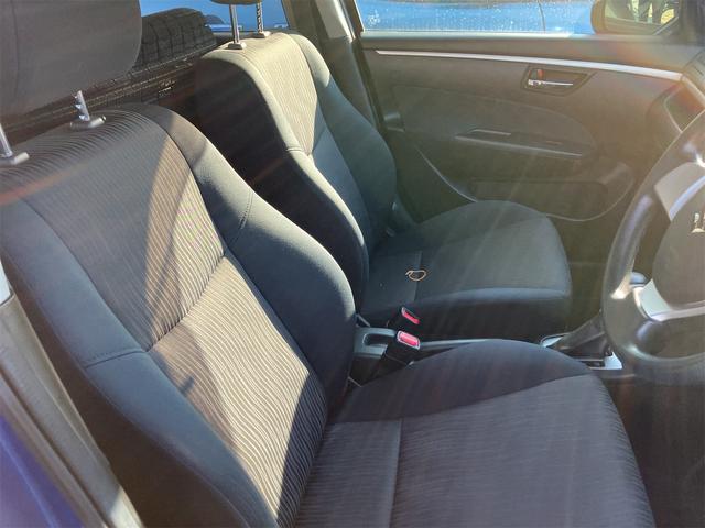 スイフト XG 4WD ETC メモリーナビ ワンセグTV スマートキー 電動格納ミラー シートヒーター CVT 盗難防止システム 衝突安全ボディ 記録簿 ABS 運転席エアバッグ 夏冬タイヤホイール付(29枚目)