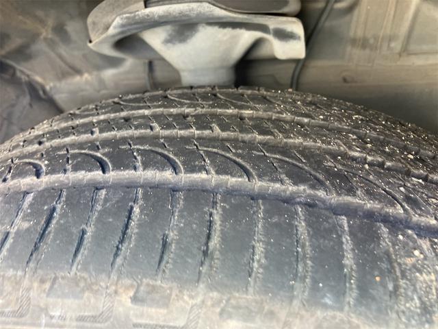 アウトランダー 24G 4WD ナビ TV HID アルミホイール スマートキー CVT 盗難防止システム 衝突安全ボディ 3列シート ABS ESC エアコン パワーステアリング パワーウィンドウ(9枚目)