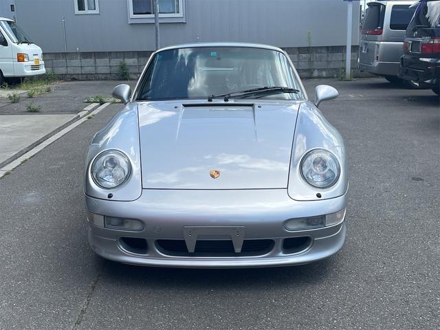 ９１１ ９９３カレラ４Ｓウィング　４ＷＤ　左ハンドル　ＥＴＣ　ＭＴ　キーレスエントリー　アルミホイール　ＡＢＳ　エアコン　パワーステアリング　パワーウィンドウ（12枚目）