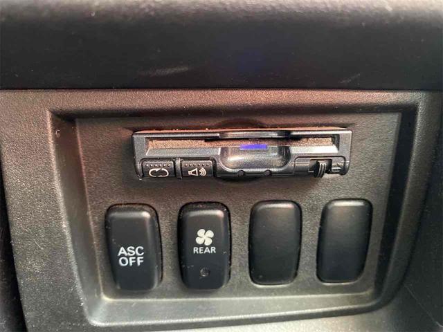 デリカD:5 G ナビパッケージ 4WD ETC バックカメラ サイドカメラ ナビ オートクルーズコントロール 両側スライドドア オートライト HID スマートキー 電動格納ミラー 3列シート CVT アルミホイール 盗難防止システム(11枚目)