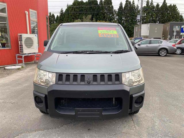 デリカD:5 G ナビパッケージ 4WD ETC バックカメラ サイドカメラ ナビ オートクルーズコントロール 両側スライドドア オートライト HID スマートキー 電動格納ミラー 3列シート CVT アルミホイール 盗難防止システム(12枚目)