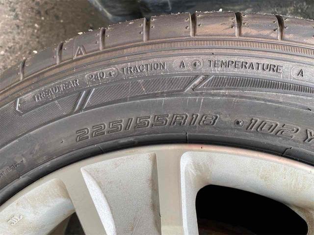 デリカD:5 G ナビパッケージ 4WD ETC バックカメラ サイドカメラ ナビ オートクルーズコントロール 両側スライドドア オートライト HID スマートキー 電動格納ミラー 3列シート CVT アルミホイール 盗難防止システム(32枚目)