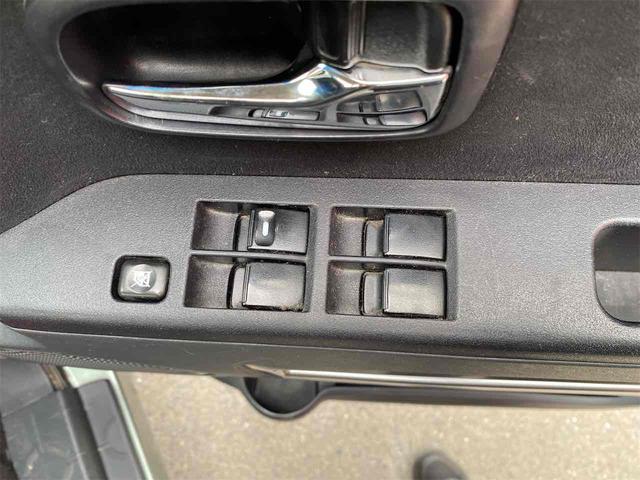 デリカD:5 G ナビパッケージ 4WD ETC バックカメラ サイドカメラ ナビ オートクルーズコントロール 両側スライドドア オートライト HID スマートキー 電動格納ミラー 3列シート CVT アルミホイール 盗難防止システム(35枚目)