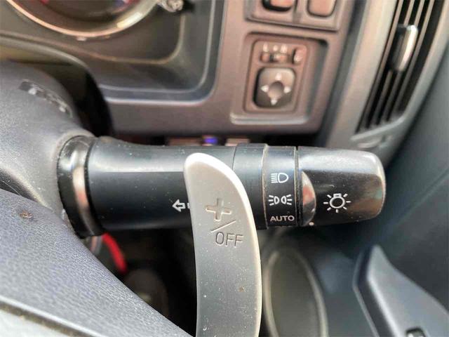 デリカD:5 G ナビパッケージ 4WD ETC バックカメラ サイドカメラ ナビ オートクルーズコントロール 両側スライドドア オートライト HID スマートキー 電動格納ミラー 3列シート CVT アルミホイール 盗難防止システム(45枚目)