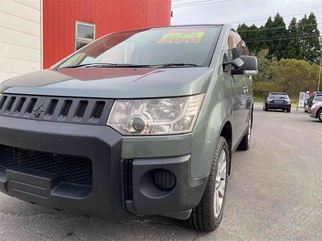 デリカD:5 G ナビパッケージ 4WD ETC バックカメラ サイドカメラ ナビ オートクルーズコントロール 両側スライドドア オートライト HID スマートキー 電動格納ミラー 3列シート CVT アルミホイール 盗難防止システム(53枚目)