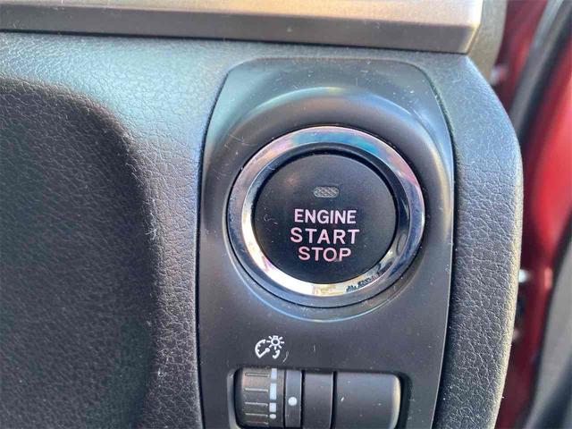 ＸＶ ２．０ｉ　４ＷＤ　ドライブレコーダー　ＥＴＣ　パワーシート　ナビ　ＴＶ　ＨＩＤ　アルミホイール　スマートキー　電動格納ミラー　ＡＴ　盗難防止システム　衝突安全ボディ　ＣＤ　ＡＢＳ　エアコン　パワーステアリング（8枚目）