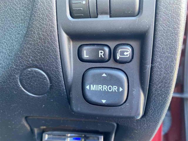 ＸＶ ２．０ｉ　４ＷＤ　ドライブレコーダー　ＥＴＣ　パワーシート　ナビ　ＴＶ　ＨＩＤ　アルミホイール　スマートキー　電動格納ミラー　ＡＴ　盗難防止システム　衝突安全ボディ　ＣＤ　ＡＢＳ　エアコン　パワーステアリング（10枚目）