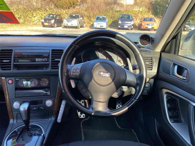 レガシィＢ４ ２．０ＧＴスペックＢ　４ＷＤ　ドライブレコーダー　ＥＴＣ　ナビ　アルミホイール　ＨＩＤ　ＡＴ　スマートキー　電動格納ミラー　盗難防止システム　パワーシート　ＣＤ　衝突安全ボディ　ＡＢＳ　エアコン　パワーステアリング（3枚目）