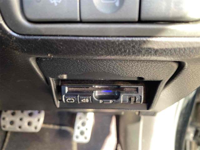 レガシィＢ４ ２．０ＧＴスペックＢ　４ＷＤ　ドライブレコーダー　ＥＴＣ　ナビ　アルミホイール　ＨＩＤ　ＡＴ　スマートキー　電動格納ミラー　盗難防止システム　パワーシート　ＣＤ　衝突安全ボディ　ＡＢＳ　エアコン　パワーステアリング（10枚目）