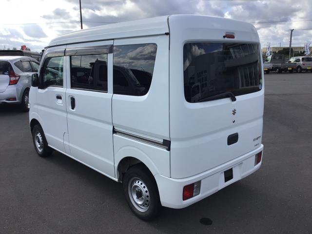 エブリイ ＰＣ　パートタイム４ＷＤ　Ｗエアバッグ　前席パワーウインドウ　セキュリティーアラーム　エアバック　オートエアコン　パワーステアリング　衝突安全ボディ（12枚目）