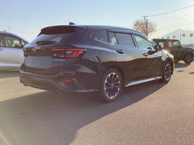 レヴォーグ ＧＴ　ＥＸ　４ＷＤ　３６０°カメラ　リヤカメラ　レーンキープ　ＬＥＤライト　アイドリングストップ　衝突安全ボディ　キーレス　シートヒータ　横滑り防止　ＡＢＳ　コーナーセンサー　スマートキー　ＵＳＢ　フロントカメラ（10枚目）