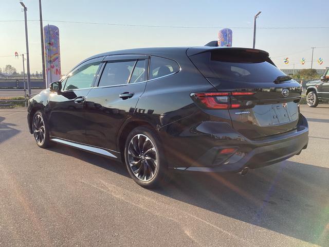 レヴォーグ ＧＴ　ＥＸ　４ＷＤ　３６０°カメラ　リヤカメラ　レーンキープ　ＬＥＤライト　アイドリングストップ　衝突安全ボディ　キーレス　シートヒータ　横滑り防止　ＡＢＳ　コーナーセンサー　スマートキー　ＵＳＢ　フロントカメラ（12枚目）