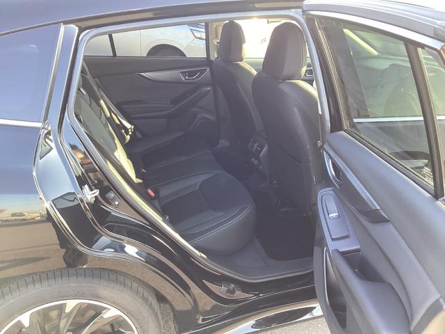 レヴォーグ ＧＴ　ＥＸ　４ＷＤ　３６０°カメラ　リヤカメラ　レーンキープ　ＬＥＤライト　アイドリングストップ　衝突安全ボディ　キーレス　シートヒータ　横滑り防止　ＡＢＳ　コーナーセンサー　スマートキー　ＵＳＢ　フロントカメラ（16枚目）