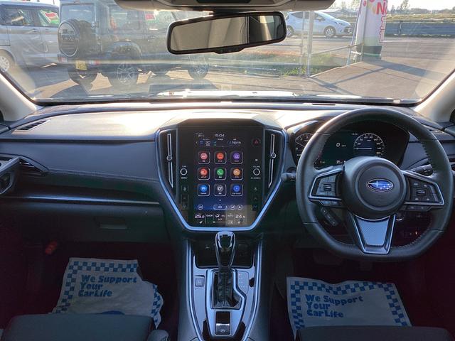 レヴォーグ ＧＴ　ＥＸ　４ＷＤ　３６０°カメラ　リヤカメラ　レーンキープ　ＬＥＤライト　アイドリングストップ　衝突安全ボディ　キーレス　シートヒータ　横滑り防止　ＡＢＳ　コーナーセンサー　スマートキー　ＵＳＢ　フロントカメラ（17枚目）