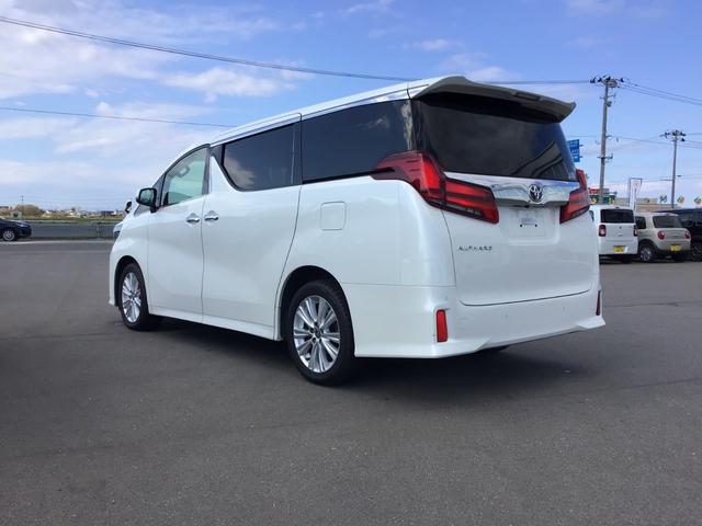 アルファード ２．５Ｓ　４ＷＤ　ＷＡＣ　オートハイビーム　フルフラット　盗難防止　ＬＥＤヘッド　横滑防止装置　クルコン　スマートキー　キーレス　両側パワースライドドア　３列シート　オートエアコン　メモリーナビ　ＥＴＣ　ナビ（12枚目）