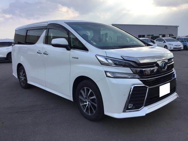 ヴェルファイアハイブリッド ZR 4WD 両自動ドア BLUETOOTH 衝突安全ボディ Wエアコン リヤカメラ クルコン 横滑り防止機能 盗難防止システム 電動シート 三列シート オットマン スマキー ナビ・TV 後席モニター(8枚目)