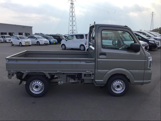 キャリイトラック ＫＣエアコン・パワステ　４ＷＤ　エアコン　パワステ　５速マニュアル　アイドリングストップ　リアセンサー（9枚目）