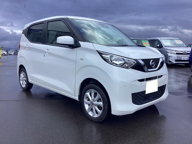 デイズ X フルタイム4WD ブレーキサポート BT コーナーソナー エアコン インテリジェントキー VDC ハイビームアシスト エアバッグ 寒冷地仕様 キーフリー バックカメラ ETC 盗難防止装置 ナビTV(8枚目)