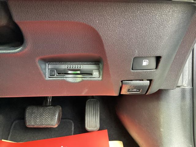 プリウス S 4wd 車線逸脱 衝突軽減 BTオーディオ オートハイビーム 電格ミラー エアコン LEDヘッドライト ナビ バックガイドモニター 衝突安全ボディ クルコン ETC車載器 盗難防止システム メモリナビ(23枚目)