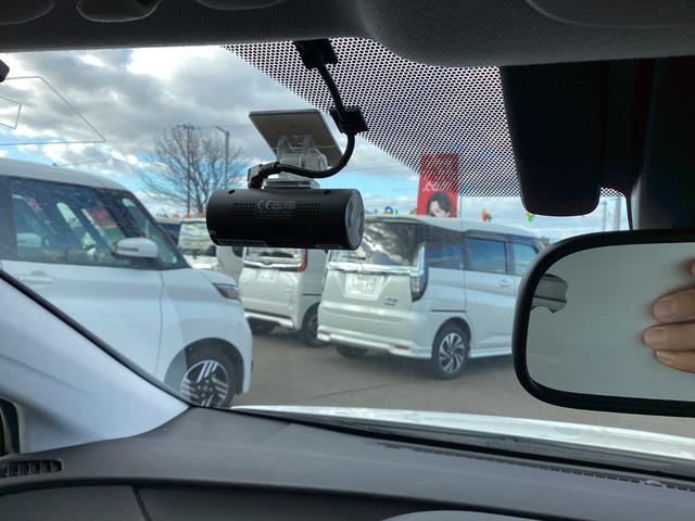 プリウス S 4wd 車線逸脱 衝突軽減 BTオーディオ オートハイビーム 電格ミラー エアコン LEDヘッドライト ナビ バックガイドモニター 衝突安全ボディ クルコン ETC車載器 盗難防止システム メモリナビ(24枚目)