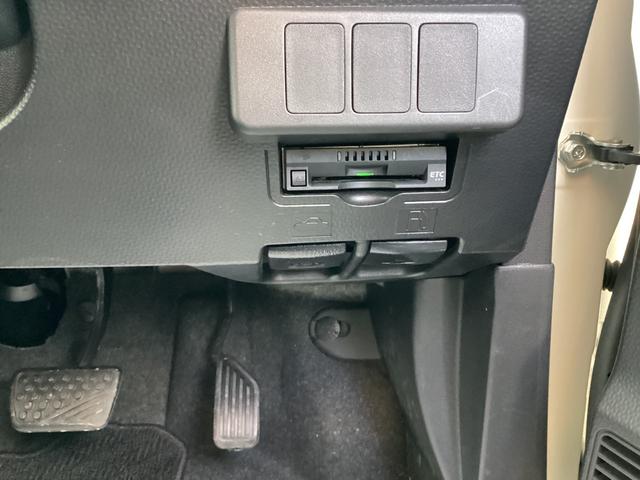 タンク Ｘ　フルタイム４ＷＤ　オートマチックハイビーム　Ｂｌｕｅｔｏｏｔｈ　盗難防止装置　パワーステアリング　エアコン　ＡＢＳ　衝突安全ボディ　スマートキー　ＥＴＣ　ウォークスルー　横滑り防止装置　ワンセグ（26枚目）