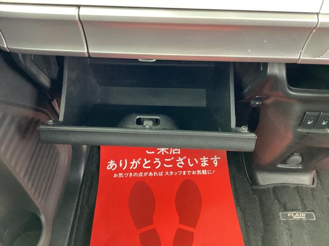 それぞれの分野のプロがお車の悩みや疑問に親身になって対応させていただきます。