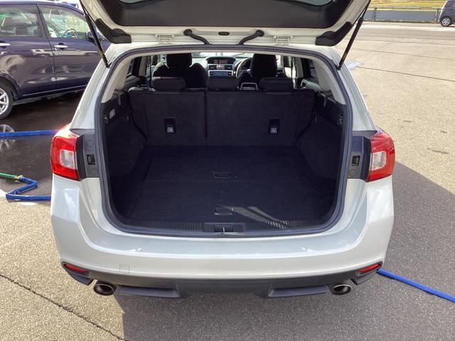 レヴォーグ １．６ＧＴ－Ｓアイサイト　プラウドエディション　フルタイム４ＷＤ　オートクルーズコントロール　ナビＴＶ　電動格納ミラー　Ｂｌｕｅｔｏｏｔｈオーディオ　衝突安全ボディ　電動シート　Ｂカメラ　ＬＥＤヘッドランプ　横滑り防止装置　盗難防止システム　ＡＡＣ（14枚目）