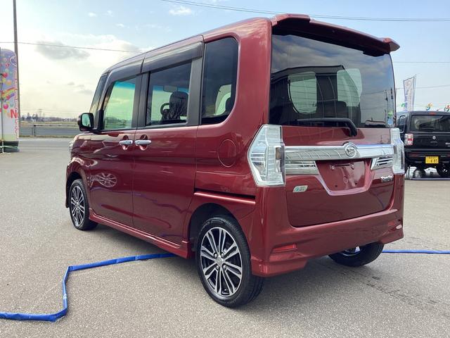 タント カスタムＲＳ　トップエディションＳＡ　４ＷＤ　衝突被害軽減ブレーキ　Ｂｌｕｅｔｏｏｔｈ　寒冷地仕様　リアカメラ　ＥＳＣ　両側パワースライドドア　キーレスエントリー　ナビ・ＴＶ　電動格納ドアミラー　ＬＥＤ　ＡＢＳ　ベンチシート　メモリーナビ（12枚目）