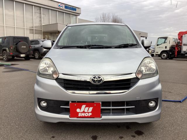 ピクシスエポック Ｘｆ　４ＷＤ　寒冷地仕様車　盗難防止装置　パワーウィンドウ　エコアイドル　衝突安全ボディ　エアコン　キーレス　ＡＢＳ　エアバッグ　パワーステアリング　電動格納ミラー（7枚目）