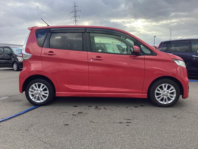 デイズ ハイウェイスターＸ　Ｖセレクション＋セーフティＩＩ　４ＷＤ　寒冷地仕様　カーナビ　Ｂｌｕｅｔｏｏｔｈオーディオ　Ｒカメ　キーフリーシステム　エアコン　スマトキー　パワステ　アイドリングストップ機能　横滑り防止機能　電格ミラー　サイドカメラ　盗難防止（9枚目）