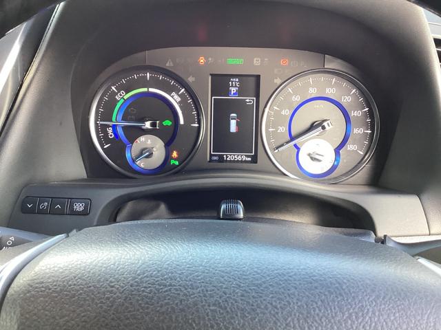 ヴェルファイアハイブリッド ＺＲ　４ＷＤ　両自動ドア　電動格納ミラー　ＢＬＵＥＴＯＯＴＨ　衝突安全ボディ　Ｗエアコン　リヤカメラ　クルコン　横滑り防止機能　オートエアコン　盗難防止システム　フルフラット　電動シート　三列シート（29枚目）