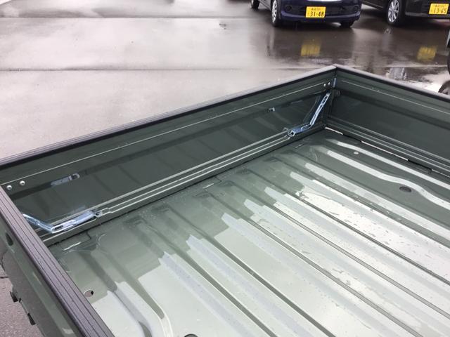 キャリイトラック ＫＣエアコン・パワステ農繁仕様　Ｗエアバッグ　ＡＣ　アイドルストップ　パートタイム４ＷＤ　横滑り防止　運転席エアバッグ　パワーウィンドー　ＰＳ　キーレスエントリー　ＡＢＳ（14枚目）