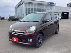 個性豊かなスタッフがお客様の車選びをしっかりとアドバイスいたします。是非一度鶴田自動車へご来店お待ちしております。当社は中古自動車販売士が在籍しています。 7