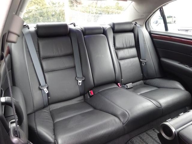 レジェンド ベースグレード　エアコン／パワステ／パワ－ウィンド／運転席・助手席エアバック／クル－ズコントロ－ル／ＡＢＳ／横滑り防止装置／バックカメラ／スマ－トキ－／フルセグＴＶ／ＨＤＤナビ／ＤＶＤ再生／ミュ－ジックサ－バ－（20枚目）