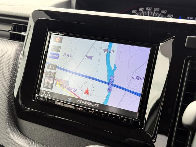 ソリオバンディット ハイブリッドＭＶ　ハイブリッドＭＶ／４ＷＤ／アイドリングストップ／クルーズコントロール／ＡＢＳ／横滑り防止装置／衝突被害軽減ブレーキ／障害物センサー／バックカメラ／ＥＴＣ／フルセグＴＶ／メモリーナビ／ＤＶＤ再生（9枚目）