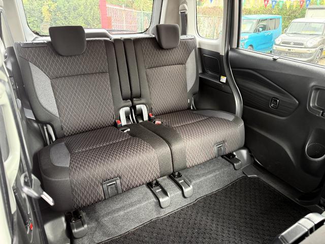 ソリオバンディット ハイブリッドＭＶ　ハイブリッドＭＶ／４ＷＤ／アイドリングストップ／クルーズコントロール／ＡＢＳ／横滑り防止装置／衝突被害軽減ブレーキ／障害物センサー／バックカメラ／ＥＴＣ／フルセグＴＶ／メモリーナビ／ＤＶＤ再生（18枚目）