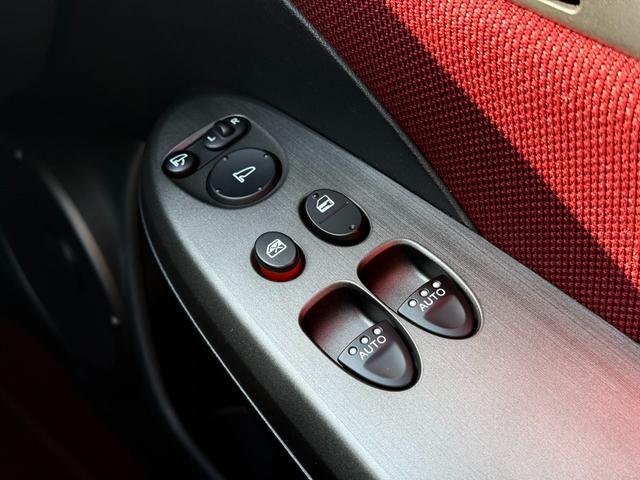 シビック タイプＲ　ユーロ　シビック／タイプＲユーロ／６速マニアル走行９，１２０ｋｍ／無限リアウィング／２００９年モデルは全国限定２０１０台／直列４気筒ｉ－ＶＴＥＣエンジンを搭載（２０１馬力）を搭載し、６速ＭＴ（24枚目）