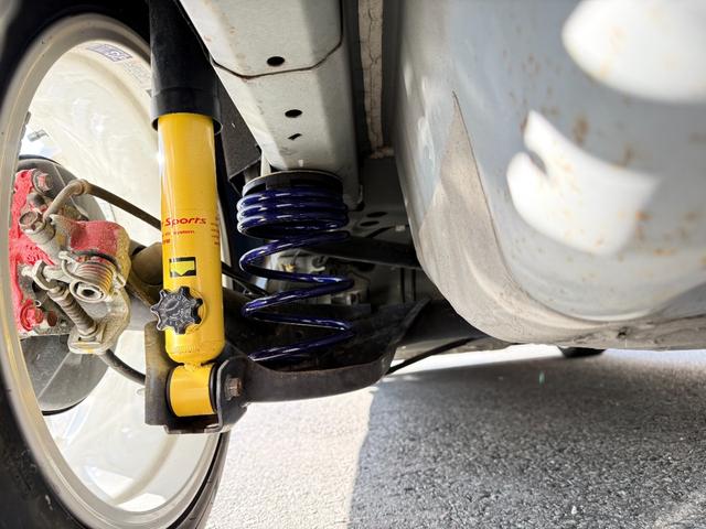 フィット RS アイドリングストップ/クルーズコントロール/横滑り防止装置/衝突被害軽減ブレーキ/バックカメラ/スマートキー/ワンセグTV/メモリーナビ/LEDヘッドライト/クロススピード17×7.0Jアルミホイール(23枚目)