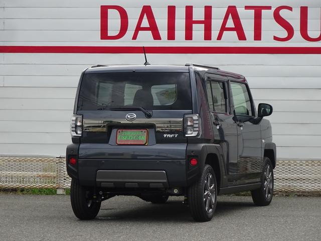 タフト Ｇ　ダーククロムベンチャー　４ＷＤ　届出済未使用車　純正９ｉｎディスプレイオーディオ　フルセグＴＶ　バックモニター　ＬＥＤヘッドライト　クルーズコントロール　純正マット・純正バイザー・スタッドレス・純正スチールホイール付（2枚目）
