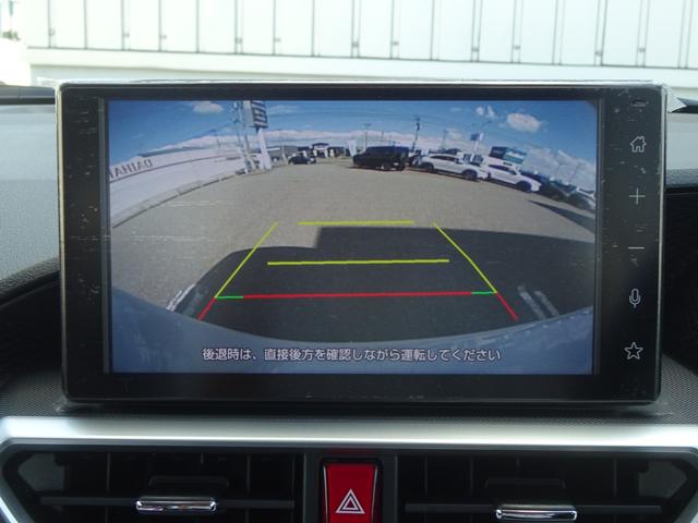 ロッキー プレミアムＧ　４ＷＤ　登録済未使用車　９ｉｎディスプレイオーディオ　フルセグＴＶ　バックモニター　クルーズコントロール　ＬＥＤヘッドライト　純正１７ｉｎアルミホイール　純正マット・純正ドアバイザー付　シートヒーター（11枚目）