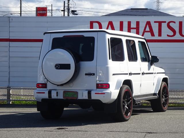 Ｇクラス Ｇ６３　ＭＡＮＵＦＡＫＴＵＲプログラムプラス　ＭＡＮＵＦＡＫＴＵＲインテリアプラスＰＫＧ　ＡＭＧカーボンファイバーインテリアトリム　ＡＭＧナイトＰＫＧ　ＡＭＧ２２ｉｎアルミ　ＳＲ　ワンオーナー　ＥＴＣ２．０（2枚目）