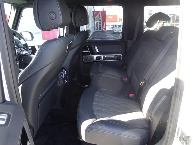 Ｇクラス Ｇ６３　ＭＡＮＵＦＡＫＴＵＲプログラムプラス　ＭＡＮＵＦＡＫＴＵＲインテリアプラスＰＫＧ　ＡＭＧカーボンファイバーインテリアトリム　ＡＭＧナイトＰＫＧ　ＡＭＧ２２ｉｎアルミ　ＳＲ　ワンオーナー　ＥＴＣ２．０（8枚目）