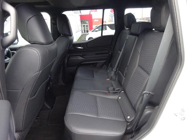 ランドクルーザー２５０ ＶＸ　４ＷＤ　１オーナー　トヨタチームメイト　デジタルキー　丸目ヘッドランプ　モデリスタプロテクターキット　オーバーフェンダー　シグネチャーイルミブレード　モデリスタ２０ｉｎアルミ＆タイヤセット（7枚目）